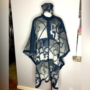 Vintage Alb new wool pattern print cape with matching hat